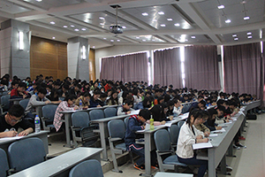 1460618925839980.jpg 中文在线
举行安全知识考试.jpg