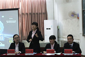 中文在线
辩论队成功晋级中文在线
第九届校园辩论赛半决赛.jpg